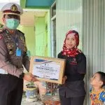 Satlantas-Polres-Bojonegoro-Gelar-Baksos-Bagi-bagi-Sembako-750x430 Satlantas Polres Bojonegoro Gelar Baksos Bagi Bagi Sembako 750x430 1