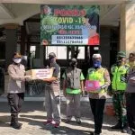 Ketua Bhayangkari Cabang Bojonegoro Bagikan 100 750x430 1