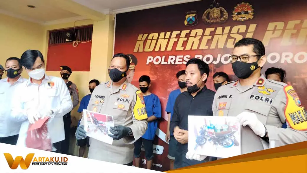 Polisi Berhasil Amankan 11 Tersangka Kasus Pengeroyokan 2 Polisi Berhasil Amankan 11 Tersangka Kasus Pengeroyokan 2