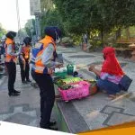 PPKM Darurat Bojonegoro Satgas Tertibkan Kegiatan Olah Raga Alun Alun