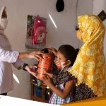 Bupati Bojonegoro Pantau Program Santunan Rantang Kasih Moe Bupati Bojonegoro Pantau Program Santunan Rantang Kasih Moe