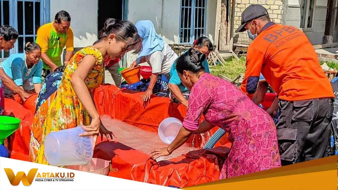 BPBD Distribusi Air Bersih Ke Daerah Yang Mengalami Kekeringan 1