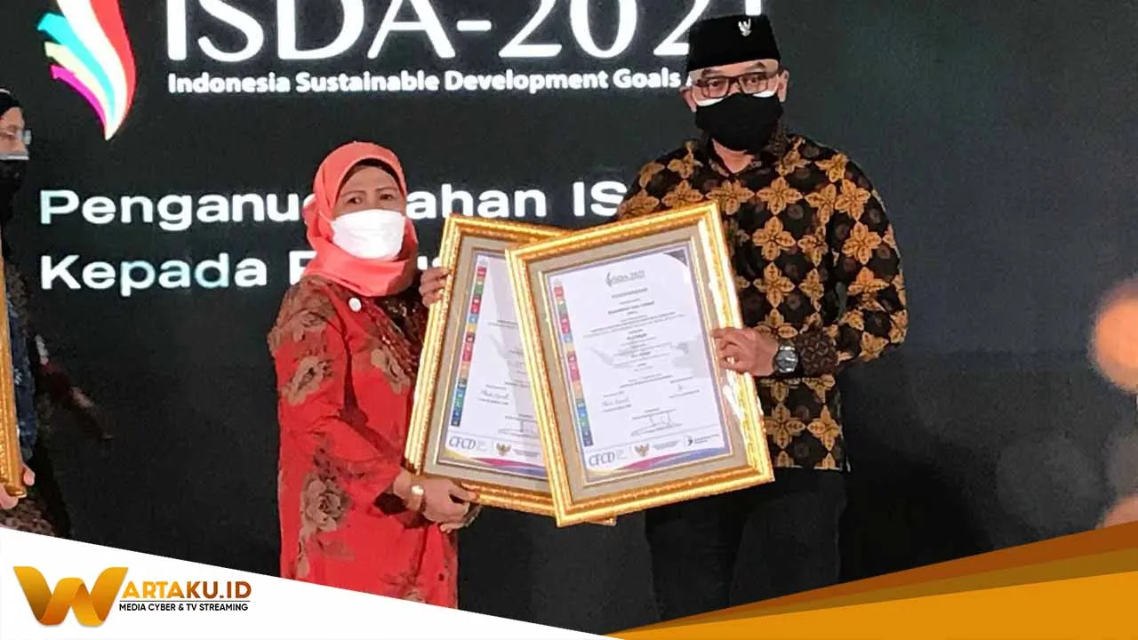 EMCL Sabet 4 Gelar Platinum Di ISDA Awards 2021 1