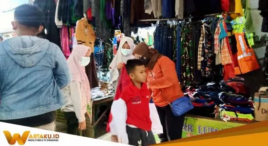 PTM Siap Dilaksanakan Ekonomi Pedagang Keperluan Sekolah Turut Membaik