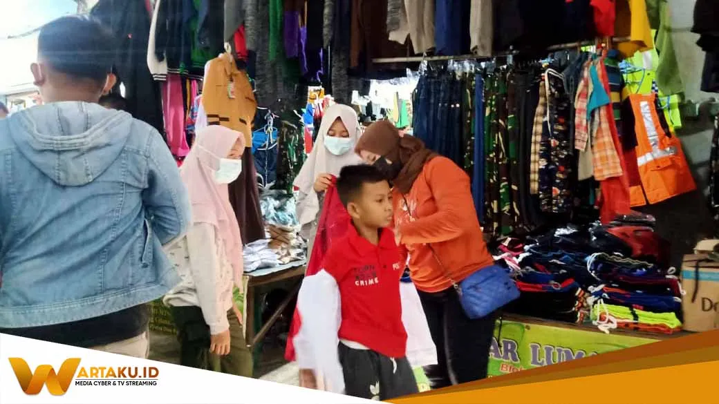 PTM Siap Dilaksanakan Ekonomi Pedagang Keperluan Sekolah Turut Membaik