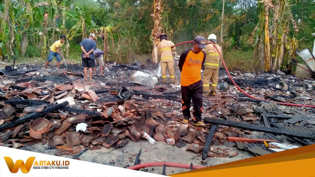 Si Jago Merah Lalap Rumah Warga Sukosewu 1