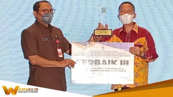BUMDes Gedongarum Tiga Terbaik se-Jatim Pemkab Bojonegoro Perhatikan Ekonomi Desa BUMDes Gedongarum Tiga Terbaik Se Jatim Pemkab Bojonegoro Perhatikan Ekonomi Desa