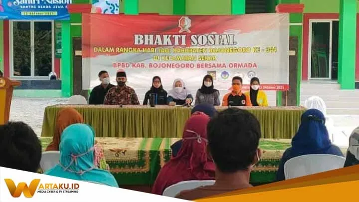 Bekerja Sama Dengan BPBD Pemkab Bojonegoro Bagikan 600 Paket Sembako Bekerja Sama Dengan BPBD Pemkab Bojonegoro Bagikan 600 Paket Sembako