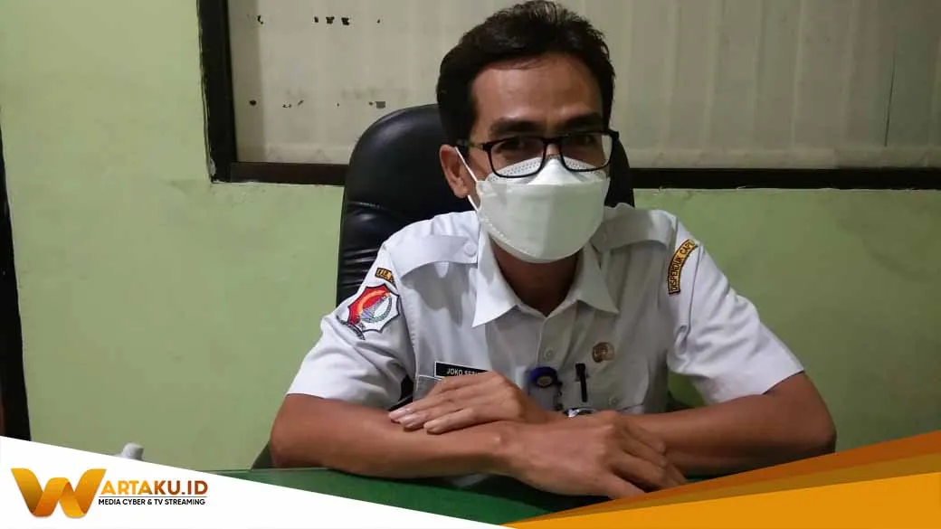 Joko Setio - Kabid Pengelolaan Informasi dan Pemanfaatan Data Dispendukcapil Bojonegoro Joko Setio Kabid Pengelolaan Informasi Dan Pemanfaatan Data Dispendukcapil Bojonegoro