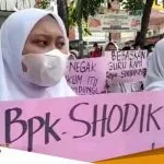 Aksi Unjuk Rasa Guru Ngaji Demo Kejaksaan Negeri Bojonegoro Tuntut Kejaksaan Tidak Tebang Pilih