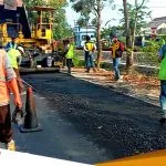 Hampir Rampung Proses Pelebaran Jalan Nasional Bojonegoro Dalam Tahap Pengaspalan 1