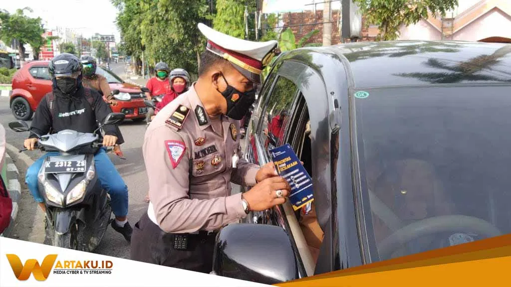 Jelang Operasi Zebra, Kanit Kamsel Beri Himbauan Keselamatan berkendara 3 Jelang Operasi Zebra Kanit Kamsel Beri Himbauan Keselamatan Berkendara 3