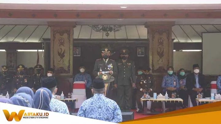Pemkab Bojonegoro Gelar Upacara Hari Pahlawan Dandim 0813 Sebagai Inspektur
