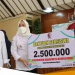 Pemkab Bojonegoro Kembali Berikan Bantuan Beasiswa Untuk Mahasiswa Tingkat Akhir