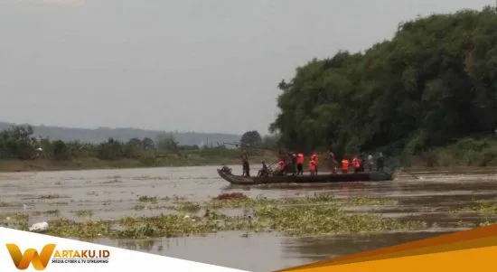 Perahu Penyebrangan Di Rengel Tengelam Dengan Puluhan Penumpang