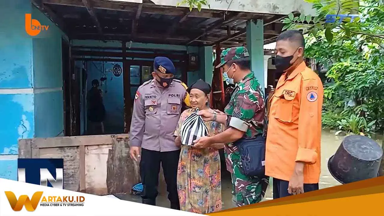 Brimob Bojonegoro Turun Ke Lokasi Banjir Brimob Bojonegoro Turun Ke Lokasi Banjir