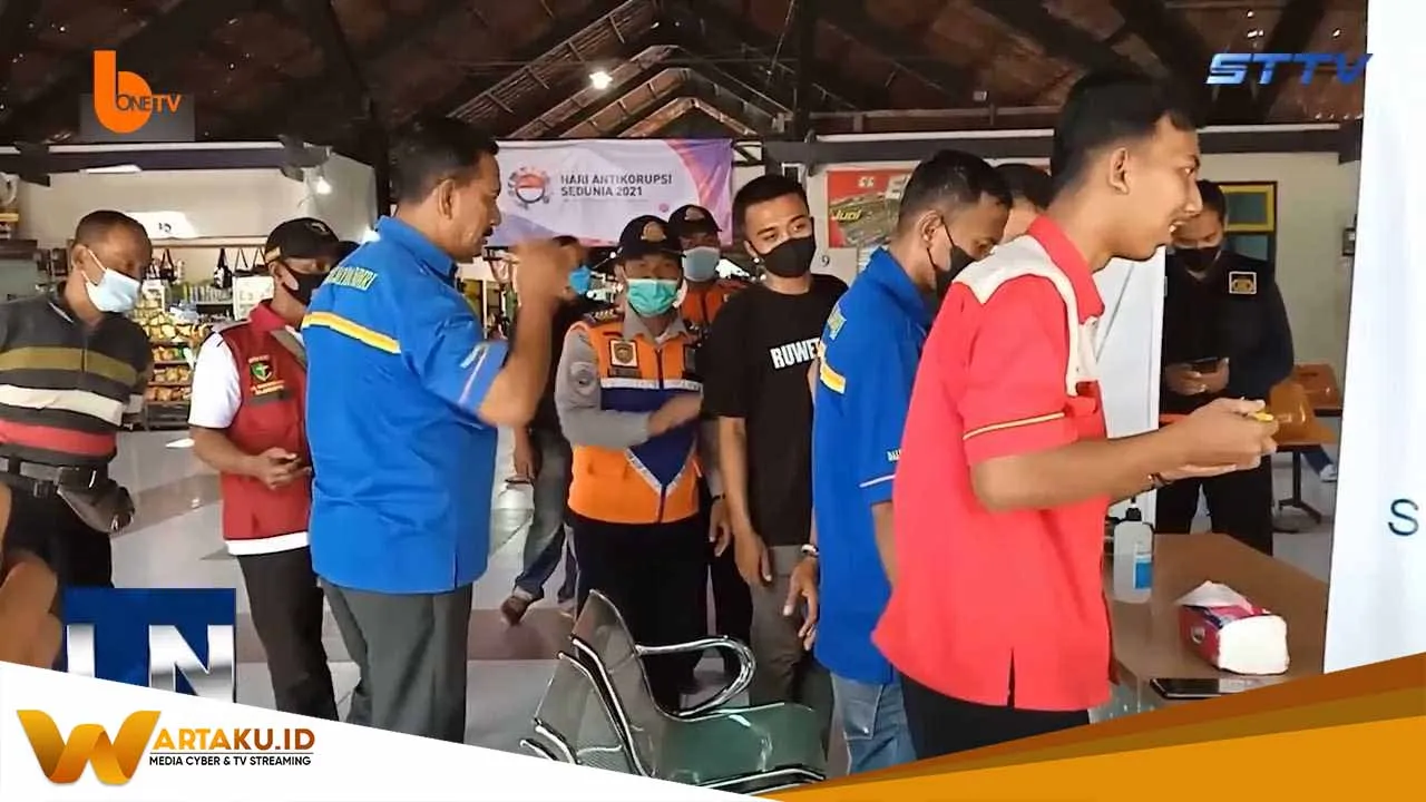 PETUGAS GABUNGAN MELAKUKAN TES URINE KEPADA KRU BUS.mp4_snapshot_00.21.341 PETUGAS GABUNGAN MELAKUKAN TES URINE KEPADA KRU BUS.mp4 Snapshot 00.21.341
