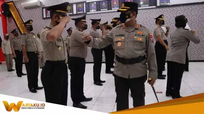 120 Personel Polres Bojonegoro Naik Pangkat