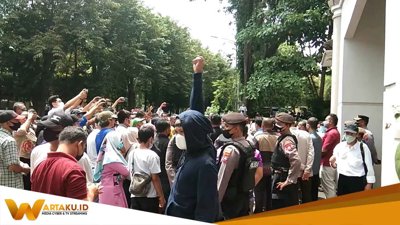 DPRD Janjikan Undang Bupati Terkait Penolakan Relokasi Pedagang 2