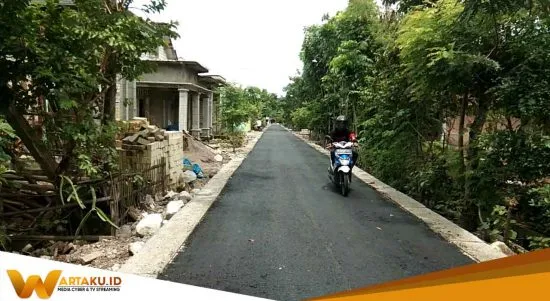 Wujudkan Jalan Desa Nglenyer Ekonomi Masyarakat Meningkat 1