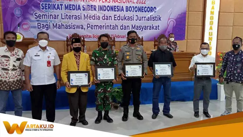 Peringati HPN 2022 SMSI Bojonegoro Gelar Seminar Literasi Media Dan Jurnalistik 2