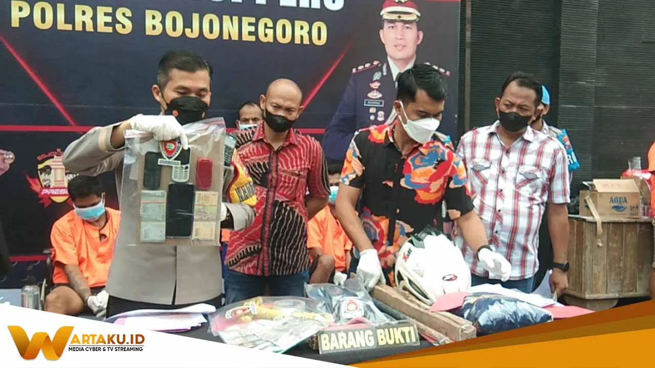 3 Dari 6 Orang Pelaku Perampokan Diamankan Polres Bojonegoro 2