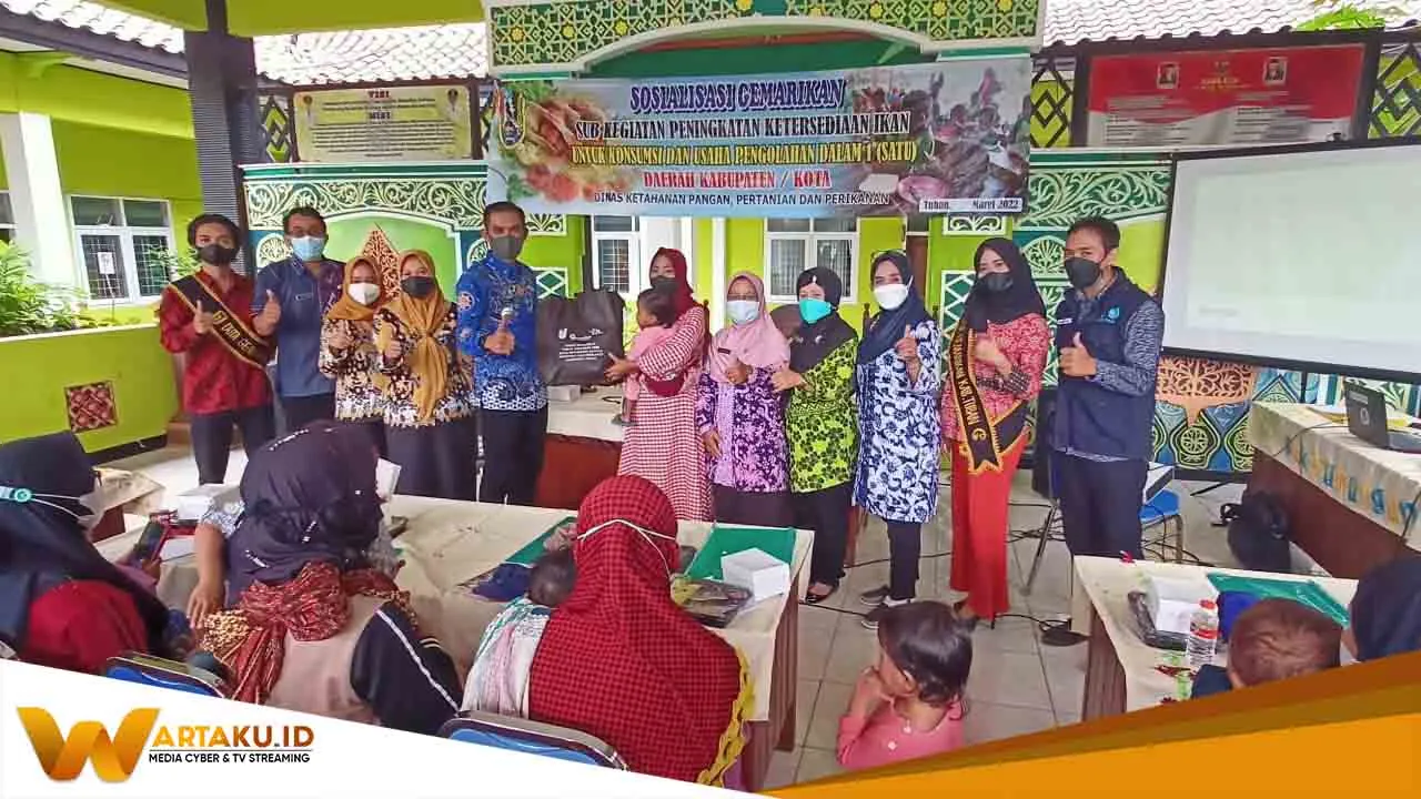 Bersama Dinas Ketahanan Pangan, Pertanian dan Perikanan, Camat Montong Kampanyekan Gemarikan Bersama Dinas Ketahanan Pangan Pertanian Dan Perikanan Camat Montong Kampanyekan Gemarikan