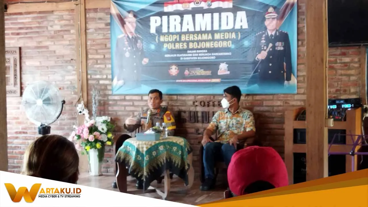 Gelar Piramida, Kapolres Bojonegoro Pererat Silaturahmi Dengan Media 2 Gelar Piramida Kapolres Bojonegoro Pererat Silaturahmi Dengan Media 2