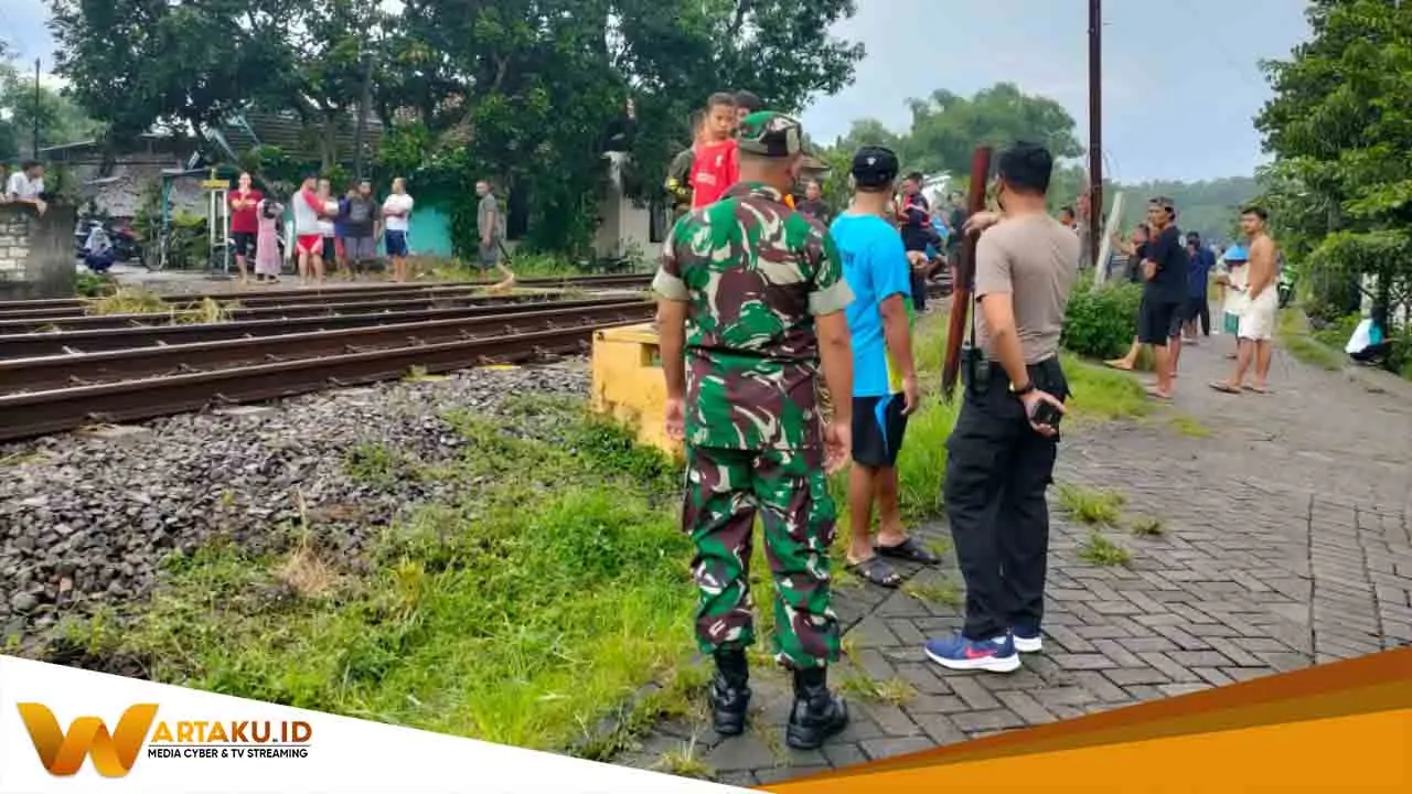 Hendak Pulang Di Tengah Hujan Deras Warga Kalitidu Tersambar Kereta 1