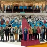 Menjawab Tantangan Global Menteri Desa PDTT Bersama Bupati Bojonegoro Resmikan Beasiswa Unesa 2022