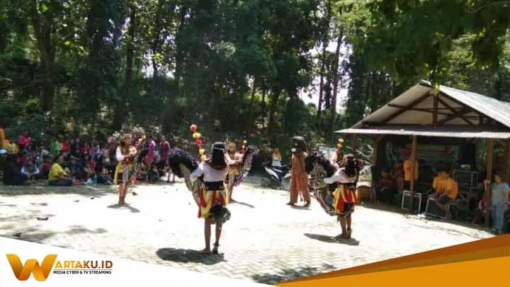Pagelaran Reog Di Wana Wisata Prataan Berlangsung Meriah