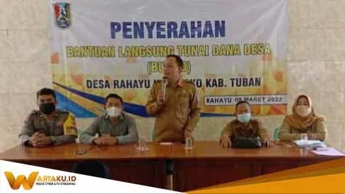 Pemdes Rahayu Soko Kabupaten Tuban Serahkan BLT DD