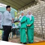 Silaturrahmi Ke Grabagan Asep Nur Hidayatullah SIP Bagikan Seragam Fatayat