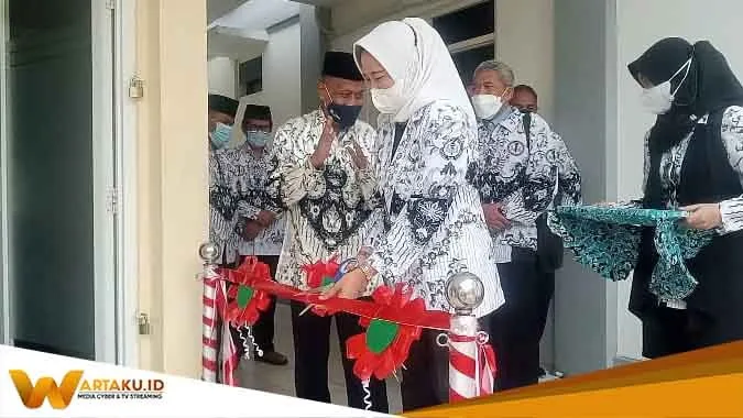 Tingkatkan Kualitas Pembelajaran, Unirow Launching Smart Classroom Tingkatkan Kualitas Pembelajaran Unirow Launching Smart Classroom