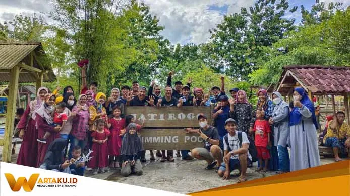 Touring Bertajuk T-Rec Family, Club Corolla Tuban Bagi Bagi Masker Dan Sembako Touring Bertajuk T Rec Family Club Corolla Tuban Bagi Bagi Masker Dan Sembako