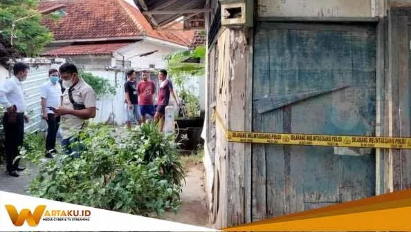 Tukang Becak di Tuban Ditemukan Tewas Di Dalam Rumah Kosong, Usai Gelar Pesta Miras Tukang Becak Di Tuban Ditemukan Tewas Di Dalam Rumah Kosong Usai Gelar Pesta Miras