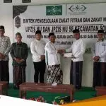 250 Mushaf Al Quran Dibagikan Dalam Bimtek Pengelolaan Zakat Fitrah Dan Maal Oleh PC Lazisnu Tuban