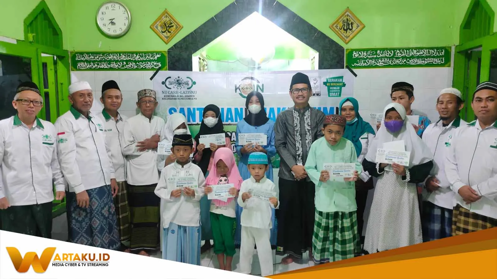 Berbagi Berkah Bahagiakan Yatim Piatu dan Dhuafa, Anggota DPRD Jatim Gandeng NU Care Lazisnu Berbagi Berkah Bahagiakan Yatim Piatu Dan Dhuafa Anggota DPRD Jatim Gandeng NU Care Lazisnu
