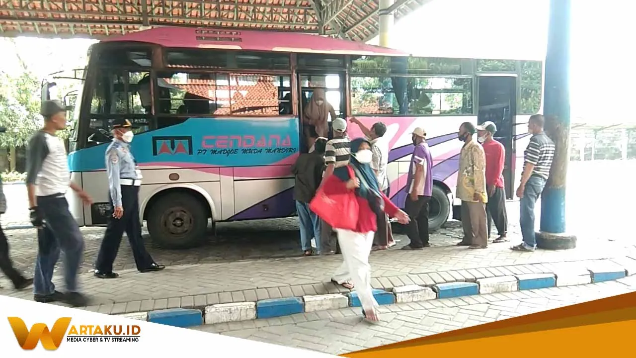 H 3 Lebaran Kedatangan Pemudik Di Terminal Rajakwesi Meningkat