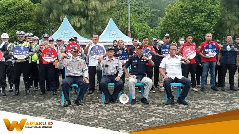 Jelang Lebaran Idul Fitri 1443 H BNN Tuban Laksanakan Operasi Simpatik Kemanusiaan Di Terminal Kambang Putih Tuban
