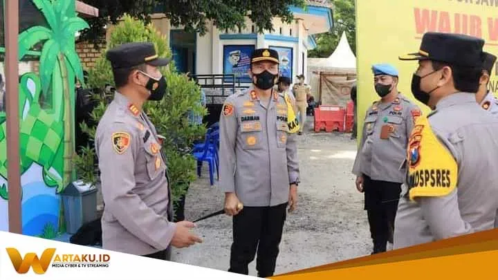 Kapolres Tuban Cek Pos Pelayanan di Perbatasan Jawa Tengah Dengan Jawa Timur Kapolres Tuban Cek Pos Pelayanan Di Perbatasan Jawa Tengah Dengan Jawa Timur