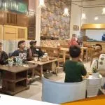Opening Angkringan Kawan Lama Suguhkan Tema Klasik 90an