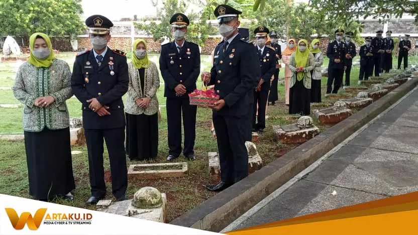 Peringanti Hari Bhakti Pemasyarakatan Ke 58 Tahun 2022, Lapas Kelas II Tuban Tabur Bunga Peringanti Hari Bhakti Pemasyarakatan Ke 58 Tahun 2022 Lapas Kelas II Tuban Tabur Bunga