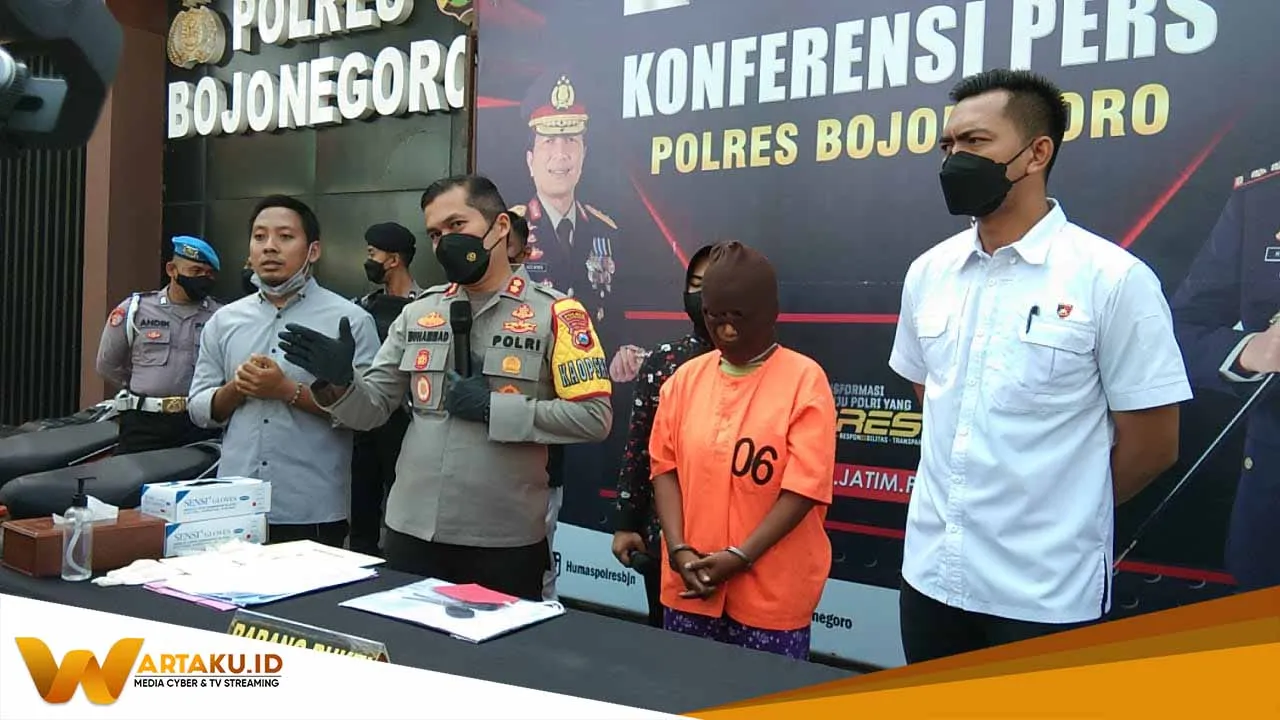 Tertangkap Bersama 10 Sepeda Motor, Pasutri Pelaku Curanmor Diancam Hukuman 7 Tahun Penjara Tertangkap Bersama 10 Sepeda Motor Pasutri Pelaku Curanmor Diancam Hukuman 7 Tahun Penjara