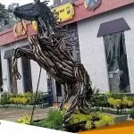 Viral Pos Mudik Rest Area Tuban Terdapat Patung Kuda Berbahan 230 Knalpot Brong
