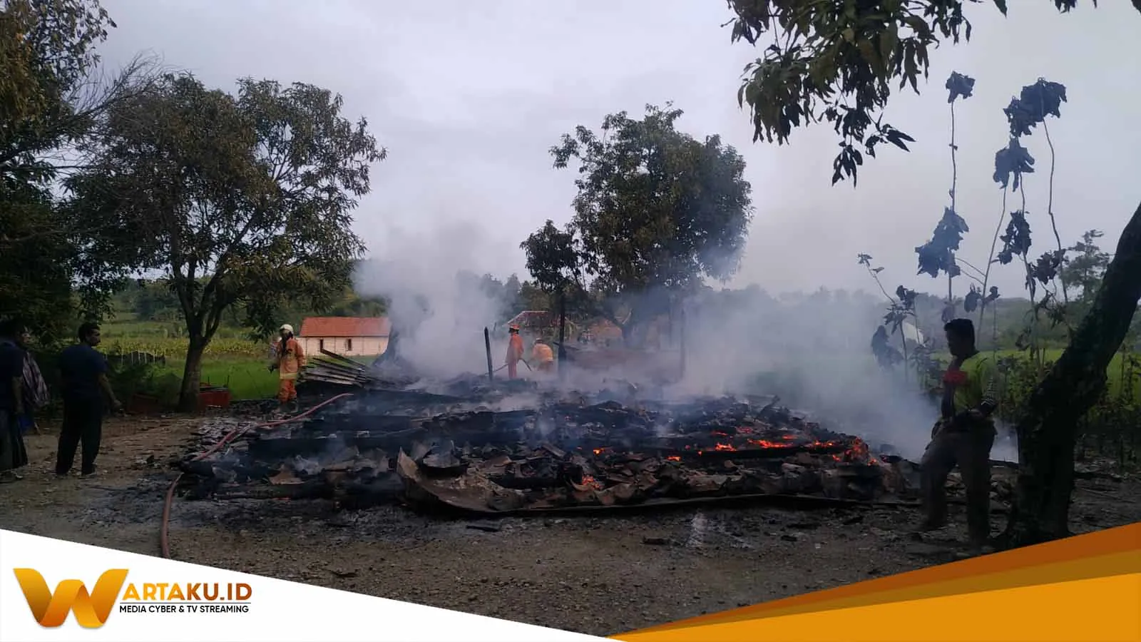 Rumah Singgah Kayu Jati Milik Perhutani Terbakar Kerugian Capai 200 Juta 2