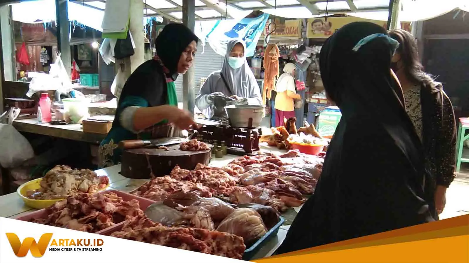 Dampak Menyebarnya PMK, Penjualan Daging Sapi di Pasar Menurun Dampak Menyebarnya PMK Penjualan Daging Sapi Di Pasar Menurun