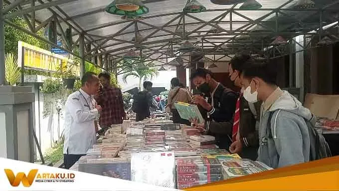 Dinas Perpustakaan Dan Kearsipan Tuban Gelar Bazar Buku Mulai Harga 3 Ribuan