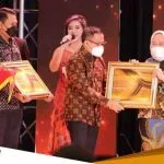 Pemkab Bojonegoro Terima Penghargaan Realisasi Pendapatan Daerah Tertinggi