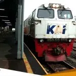Aturan Terbaru, Naik Kereta Api Jarak Jauh Wajib Vaksin Booster Aturan Terbaru Naik Kereta Api Jarak Jauh Wajib Vaksin Booster